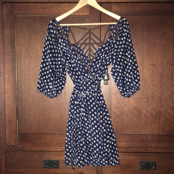 Lulumari Dress - Picture 6 of 6